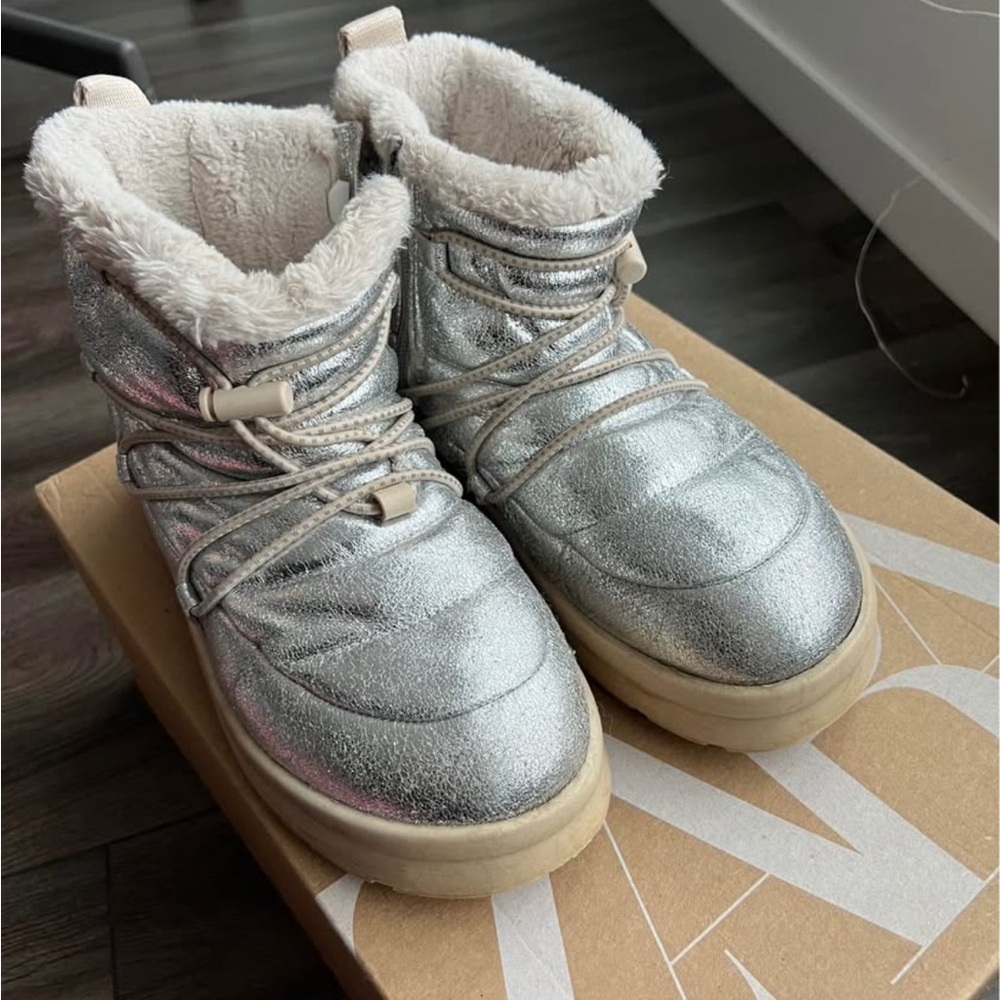 Zara winter boots | uggs